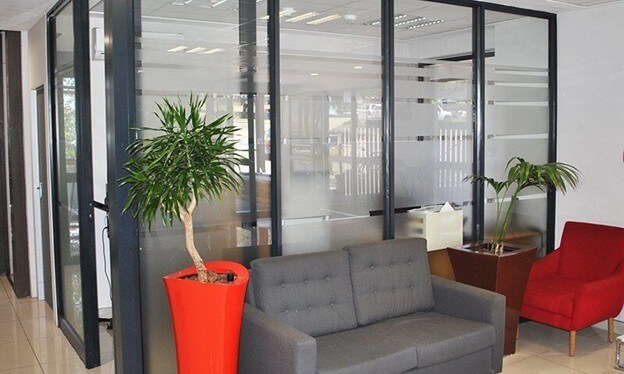 folding-stacker-aluminium-shop-front-doors